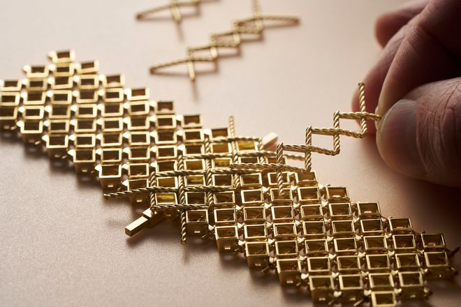 700“乱世佳人”大金表k8凯发一触即发金价奔(图7)